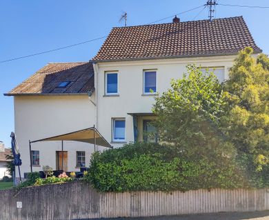 Vermietetes Einfamilienhaus auf großem Grundstück nahe Altenkirchen!