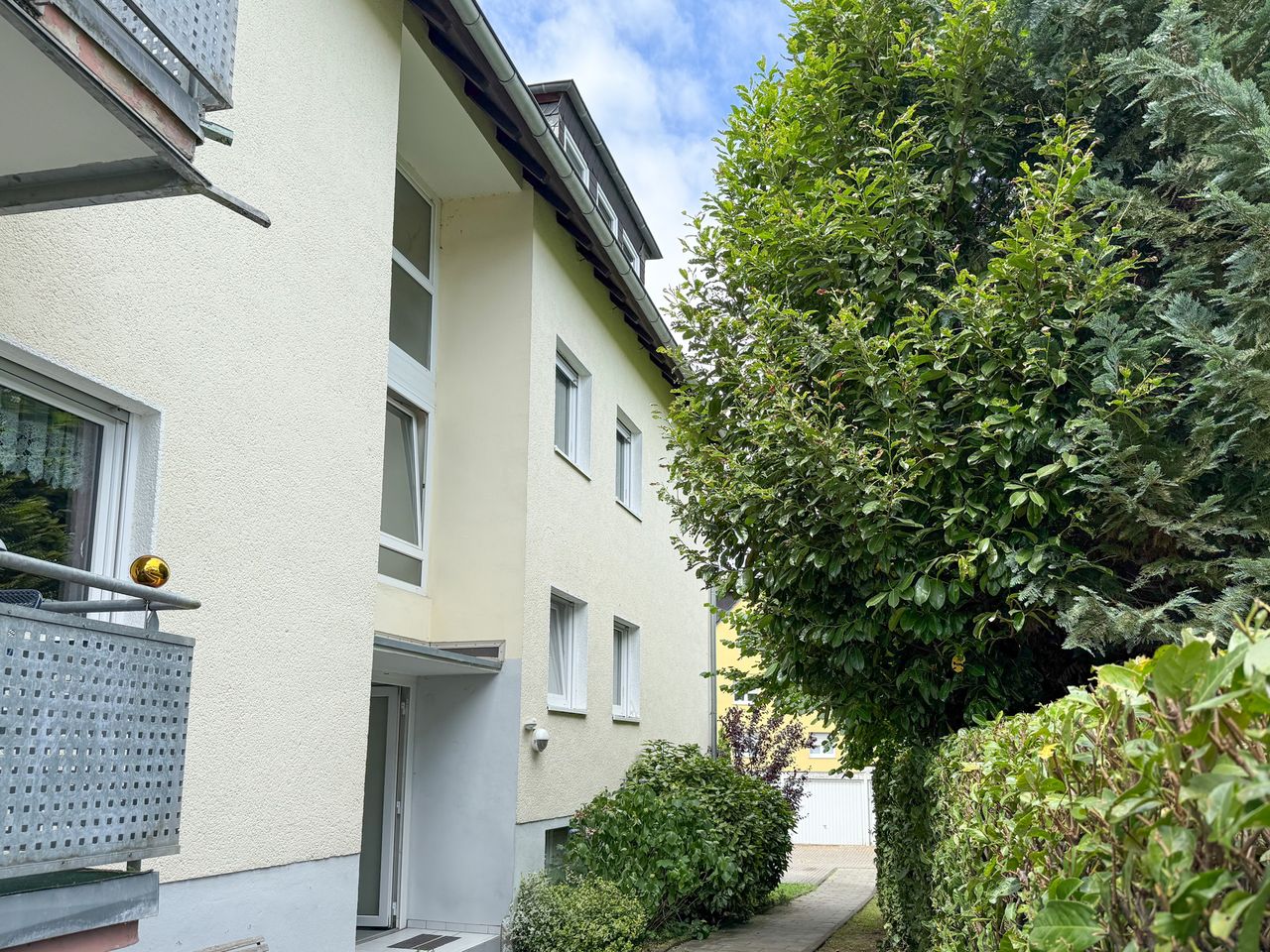 Attraktives Mehrfamilienhaus mit Abgeschlossenheitsbescheinigung in Toplage von Hennef