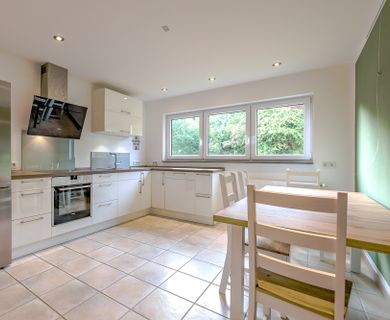 Moderne Eigentumswohnung mit Balkon & Stellplatz in Heisterbacherrott