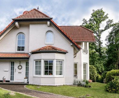 Großzügiges Einfamilienhaus in Leverkusen-Bergisch Neukirchen