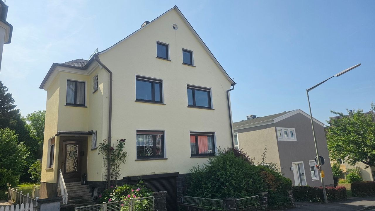 Straßenansicht