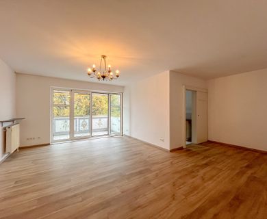 3-Zimmer-Wohnung mit zwei Balkonen und Tiefgaragenstellplatz in Zentrumnähe!