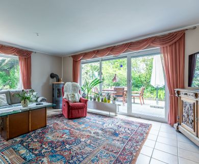 ***TRÄUMEN SIE SICH SCHON MAL REIN ***