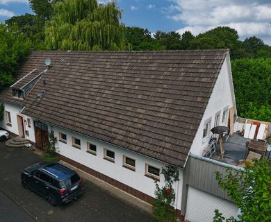 Hier ist alles möglich! Individuelles Wohnhaus mit Atelier und Gewerbefläche in Heinsberg