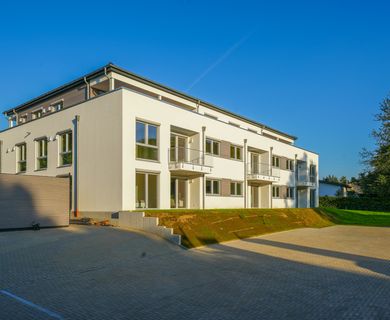 Licht, Luft & Lebensqualität: Bezugsfreie 3-Zimmer-Wohnung mit Stil, Balkon und barrierearmem Zugang