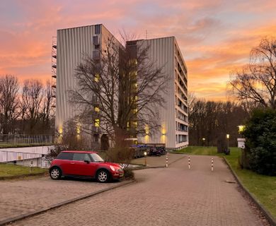 LEERSTEHENDES ERDGESCHOSSAPARTMENT MIT LOGGIA IN KREFELD-INRATH ZU KAUFEN!!!