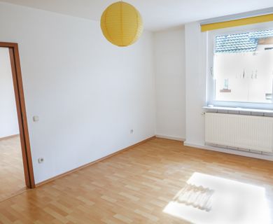 Gepflegte Wohnung mit Tageslichtbad Perfekt für berufstätige Paare oder Singles- HA-Eppenhausen