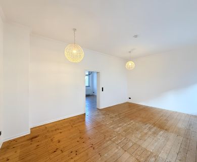 GROßZÜGIGE MASIONETTEWOHNUNG MIT 139 M² IM ZENTRUM ZU MIETEN!