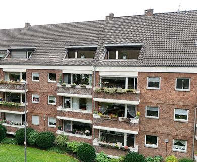 SCHÖNE DACHGESCHOSS-MAISONETTEWOHNUNG MIT BALKON DIREKT AM SCHÖNWASSERPARK ZU VERKAUFEN!
