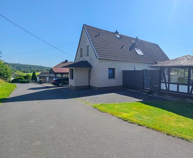 ***PREISREDUZIERUNG***Einfamilienhaus/Mehrgenerationenhaus in gepflegtem Zustand – ruhig gelegen am Ortsrand von Windeck!