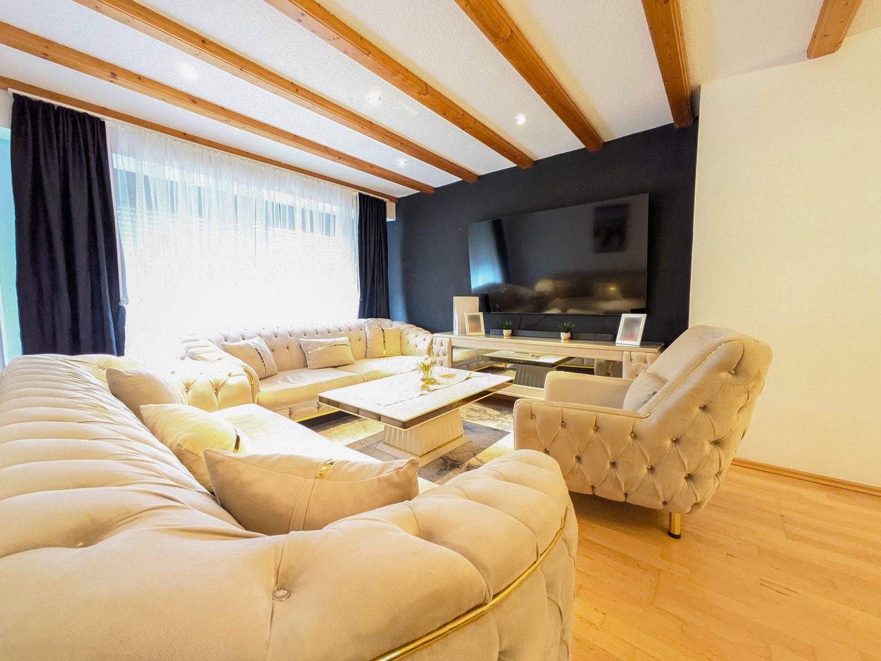 Wohnzimmer EG 