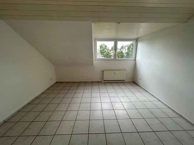 Attraktive 3-Zimmer DG-Wohnung in ruhiger Nebenstraße