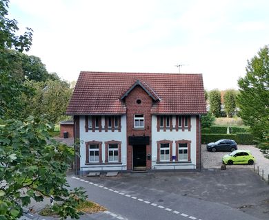 ATTRAKTIVES WOHN- UND GESCHÄFTSHAUS IN BEDBURG-HAU ZU VERKAUFEN!