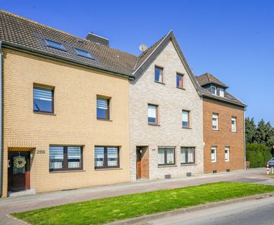 Historisches Reihenmittelhaus aus 1925 mit viel Charme und Potenzial zur modernen Neugestaltung