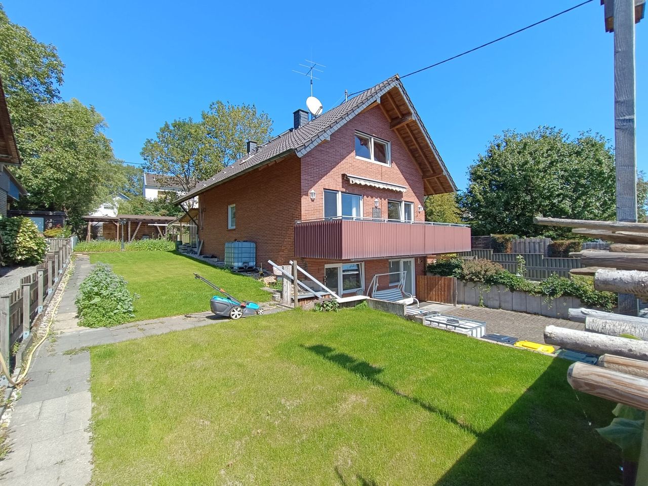 Haus für die Großfamilie – freist.  Ein-/bis Zweifamilienhaus, Kamin, Carport, Fußbodenheizung