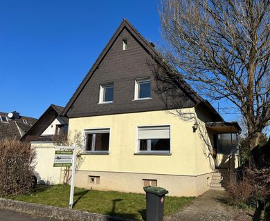 Einfamilienhaus in Refrath – Kernsanierung oder Neubau