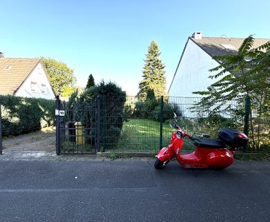 Düsseldorf-Oberbilk (`Gurkenland´): Baugrundstück für Doppelhaushälfte!