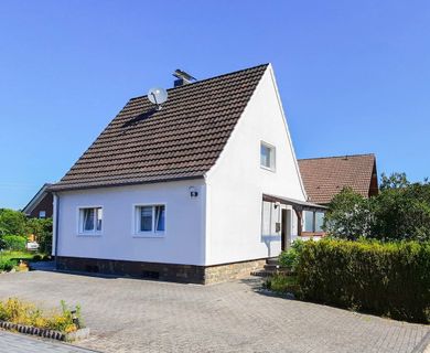 *REDUZIERT*Gepflegtes Einfamilienhaus mit großem Grundstück in ruhiger und dennoch zentraler Lage von Waldbröl!