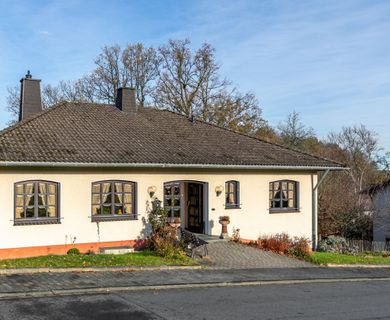 ***VIEL PLATZ AUF 2 ETAGEN!***