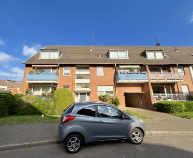 KR-UERDINGEN: SEHR GEPFLEGTES 6-PARTEIENHAUS MIT 6 GARAGEN ZU KAUFEN