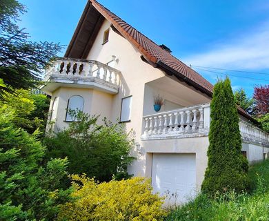 Individuelles 8 Zimmer Wohnhaus für die große Familie!