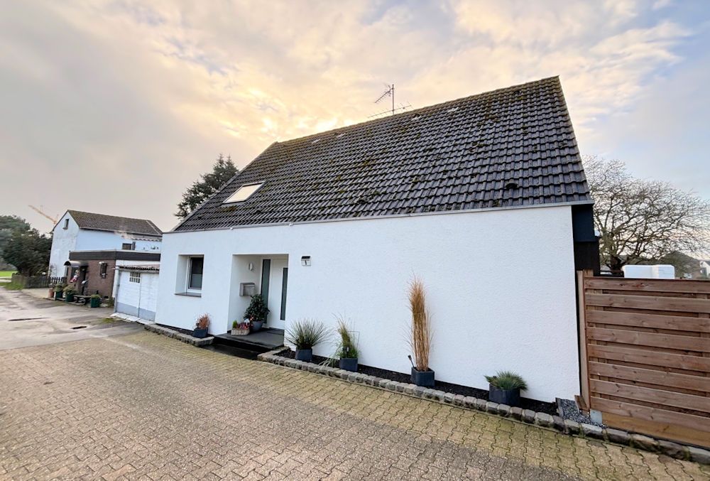 Wohnen mit guten Aussichten  Traumhaus sucht Lieblingsmenschen.