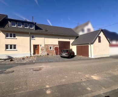 Historisches Fachwerk trifft moderne Technik – mit Ausbaureserve in der Scheune