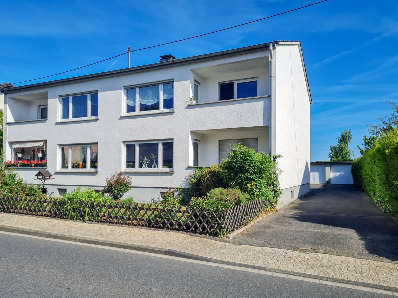 Straßenansicht