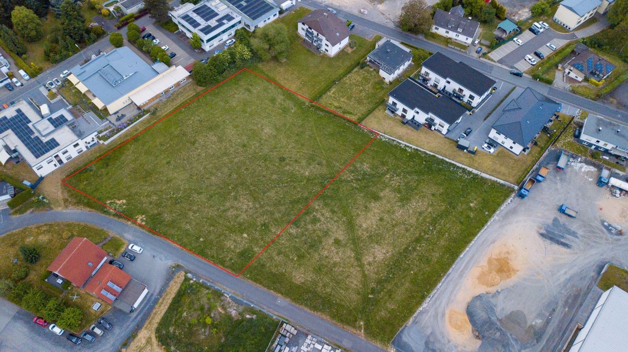 Mischgebiet von Hachenburg – Baugrundstück ca. 4.861 m² in Zentrumsnähe