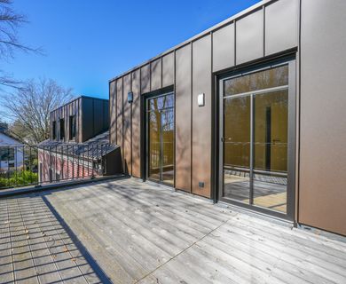 Über den Dächern von Ippendorf: Exklusive Dachgeschoss-Oase mit Weitblick und Sternenhimmel-Romantik