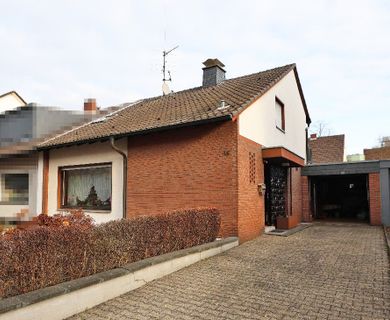 NEU: Preislich attraktive und solide Doppelhaushälfte mit viel Potential