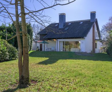 Willkommen in Ihrem neuen Traumhaus in gefragter Lage von Düsseldorf Angermund