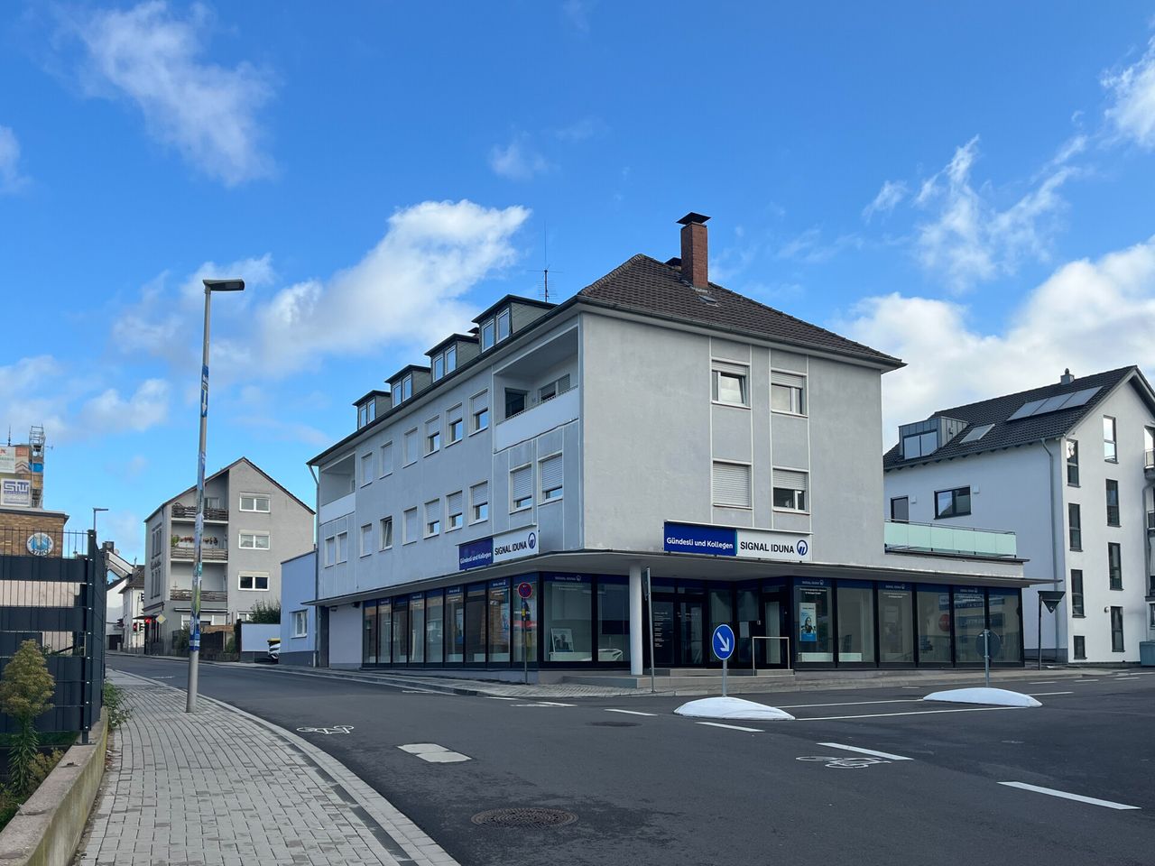 Gepflegtes Wohn- und Geschäftshaus mit Entwicklungspotenzial in zentraler Lage von Siegburg