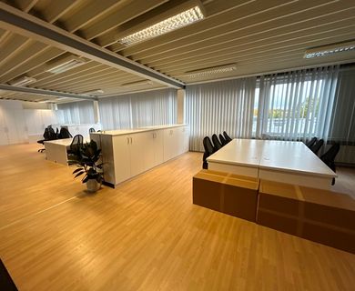 Moderne Gewerbefläche mit flexibler Raumaufteilung in Viersen-Mackenstein
