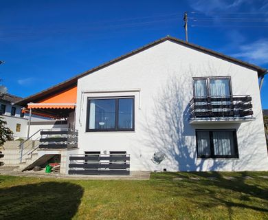 Einfamilien-Split-Level-Haus in Stieldorf mit Einbauküche