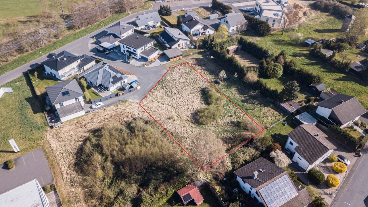 1.904 m² großes Pachtgrundstück im Mischgebiet von Hachenburg!