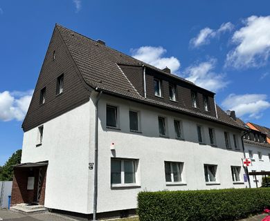NEU: Vermietetes Wohn- / Geschäftshaus mit Arztpraxis, 2 Wohnungen, Garagen uvm.