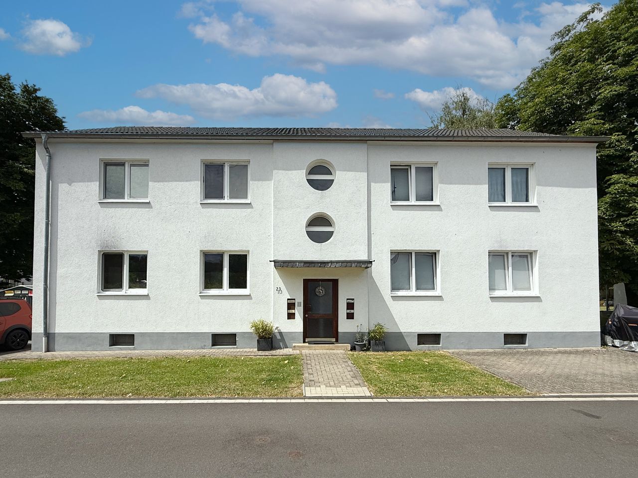 Mehrfamilienhaus mit solider Rendite in zentraler Lage von Hennef-Geistingen