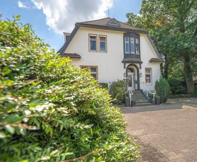 Historisches Hotel aus 1910 – stilvoll, zentral und wirtschaftlich: Ihre Investition mit Perspektive
