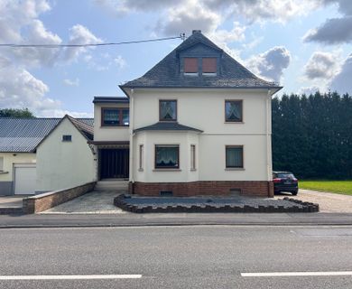 Vielseitiges Wohnhaus mit Charme in Niederahr – ideal als Ein- oder Mehrfamilienhaus nutzbar!