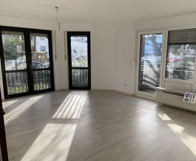 ideale 2 Zi. ETW am jap. Garten — mit Balkon, Lift und TG (in Niederkassel)