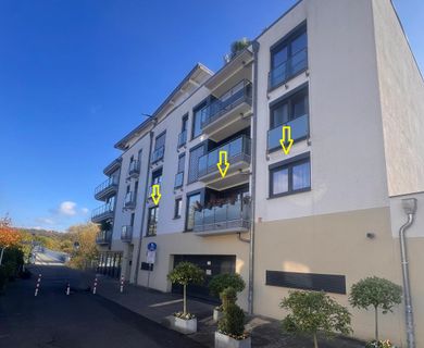 Gut geschnittene, top gepflegte 4-Zimmer-Stadtwohnung mit Aufzug, Einbauküche, 2 Balkonen  und  Garage