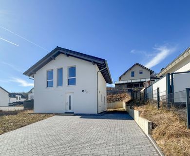 Neubau-Erstbezug in Dernbach – Modernes Wohnen auf 112 m² mit energieeffizienter Heiztechnik!