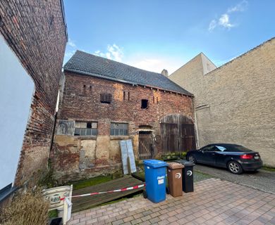 *RESERVIERT* Ausbaufähige Scheune in zentraler Wohnlage von Limburg sucht kreativen Kopf!