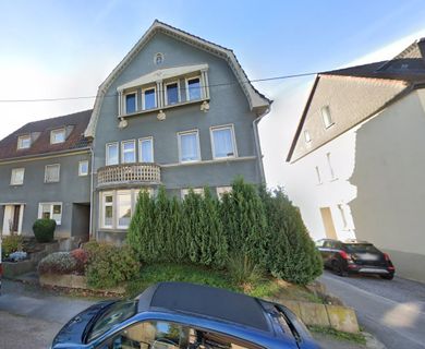 Ca. 118 m² große 4- Zimmer- Erdgeschosswohnung mit Terrasse, 2 Tageslichtbäder in Helfe