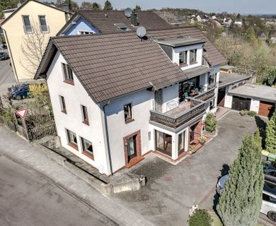 Charmantes Haus mit 10 Zimmern und tollem Garten. Viel Platz für Ihre Ideen! *PROVISIONSFREI*