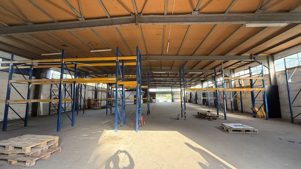 Indupark Dortmund – Gewerbehalle mit Wohn-/Bürogebäude