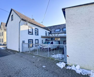 Gepflegtes EFH mit Scheune und weiterem Grundstück mit Werkstatt und Bauland in Kirchwald!