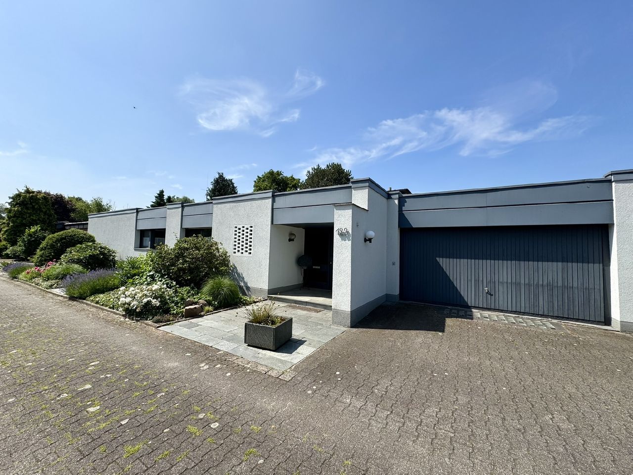 Ansicht Strassenseite