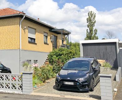 Wohnen in ruhiger Ortsrandlage – Großzügiges, top gepflegtes Einfamilienhaus mit ELW!